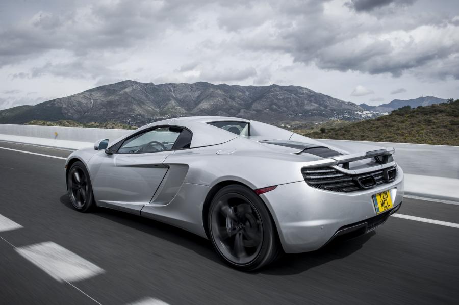  McLaren MP4-12C Spyder 2012 года  (фото 12 из 270)